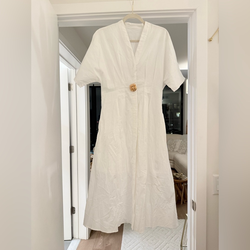 Commense White Linen Cotton Blend V-Neck Midi Dress with Gold Accent Button